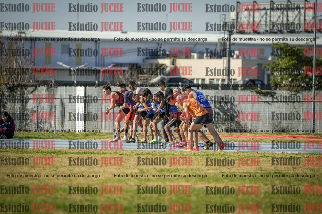 Fotos de los 1000 m llanos de varones
