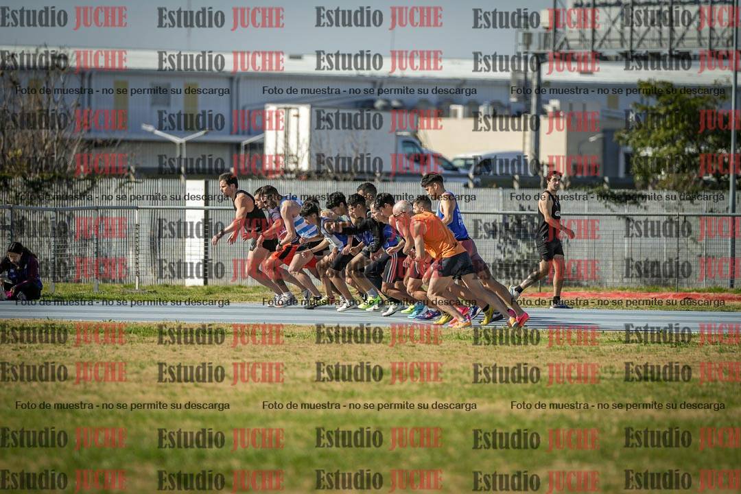 Fotos de los 1000 m llanos de varones
