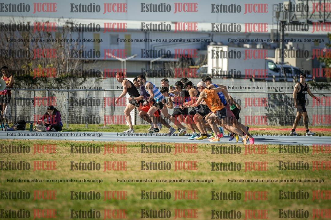 Fotos de los 1000 m llanos de varones