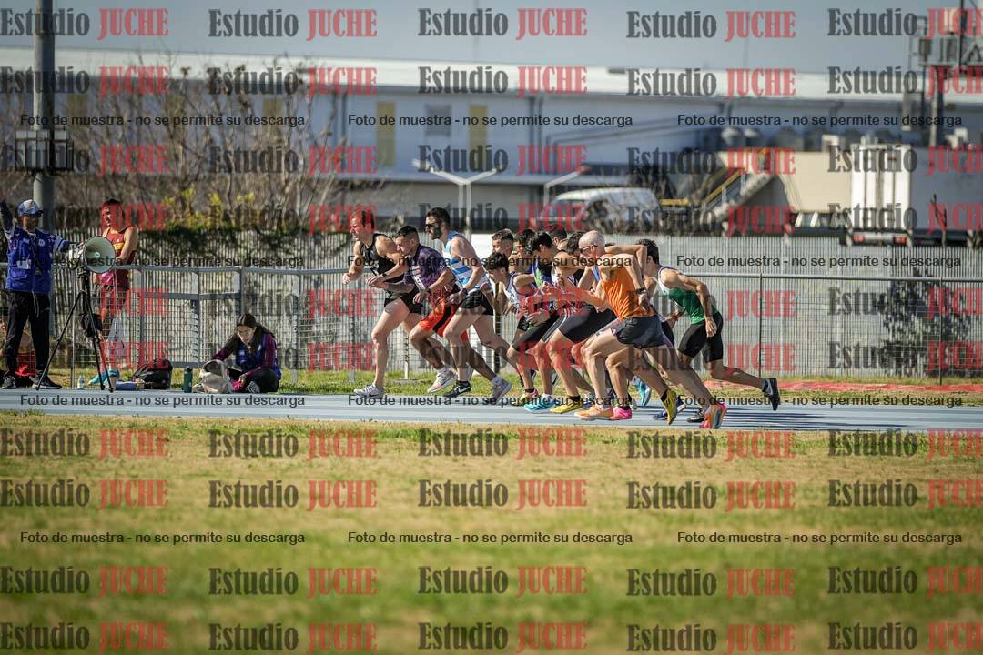 Fotos de los 1000 m llanos de varones