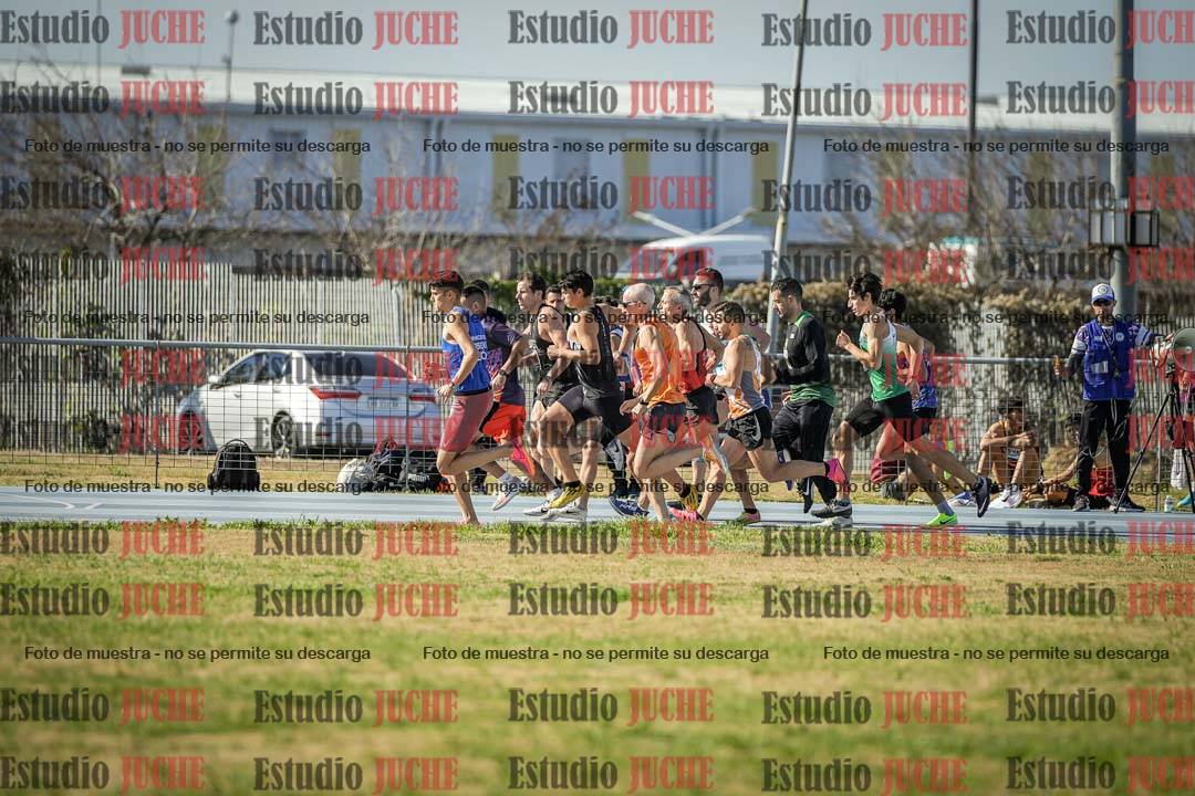 Fotos de los 1000 m llanos de varones