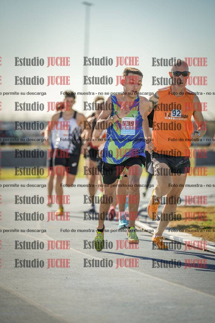 Fotos de los 1000 m llanos de varones