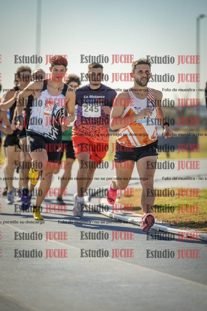 Fotos de los 1000 m llanos de varones