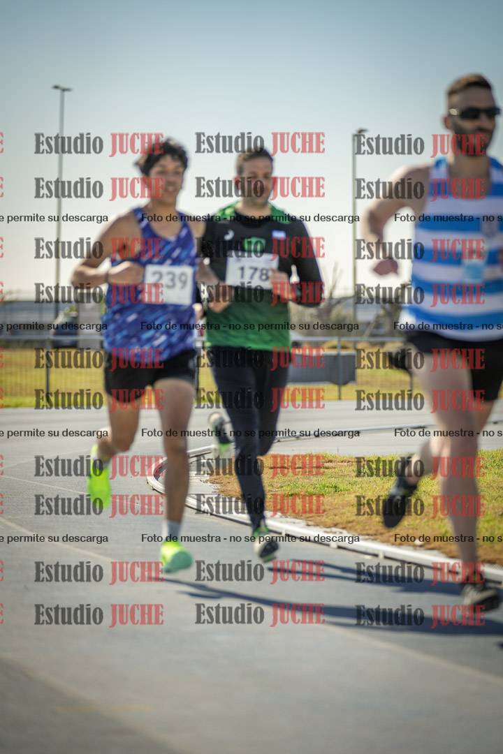 Fotos de los 1000 m llanos de varones