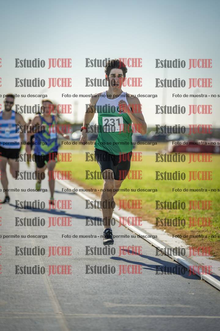 Fotos de los 1000 m llanos de varones