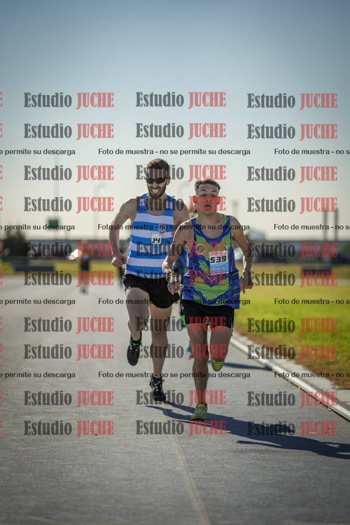Fotos de los 1000 m llanos de varones