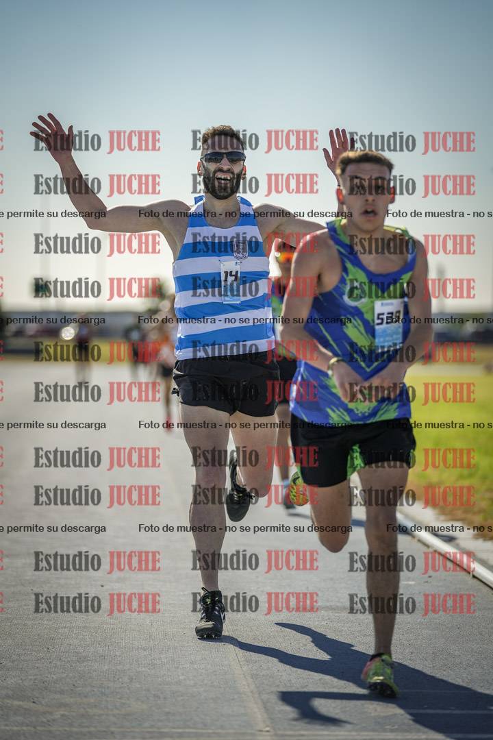 Fotos de los 1000 m llanos de varones