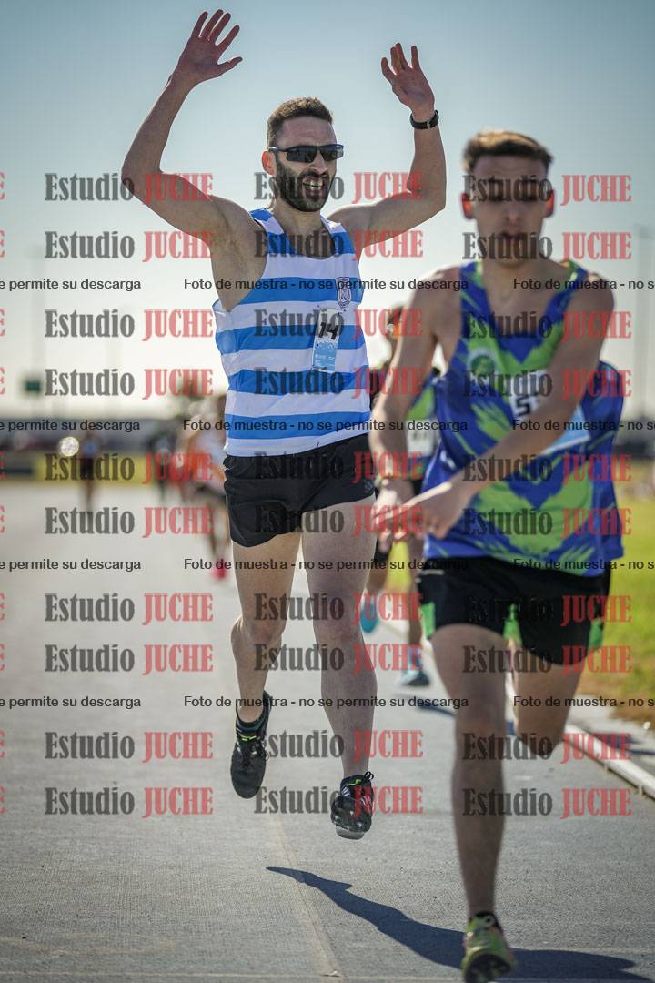 Fotos de los 1000 m llanos de varones