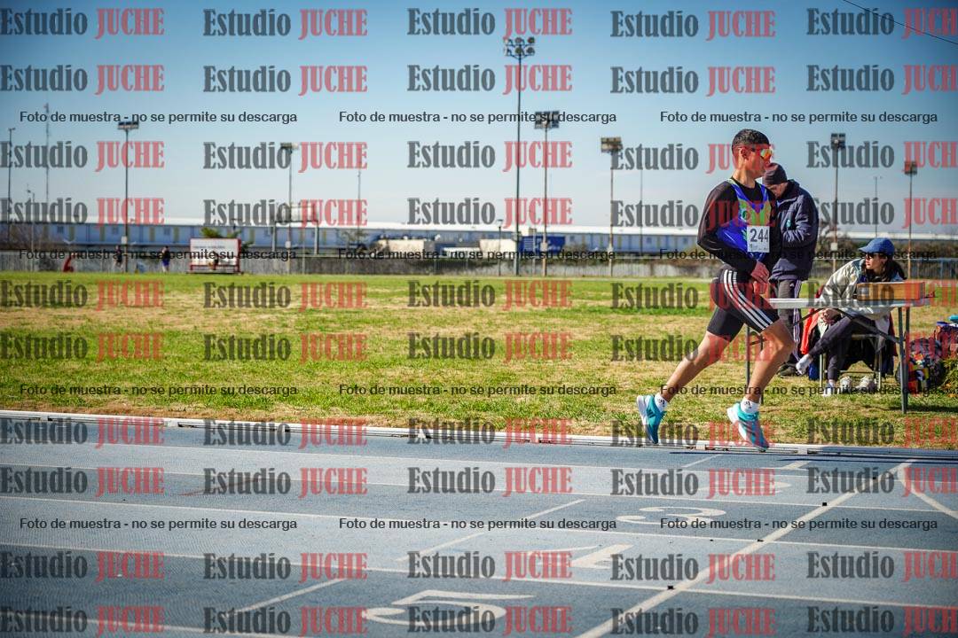 Fotos de los 1000 m llanos de varones
