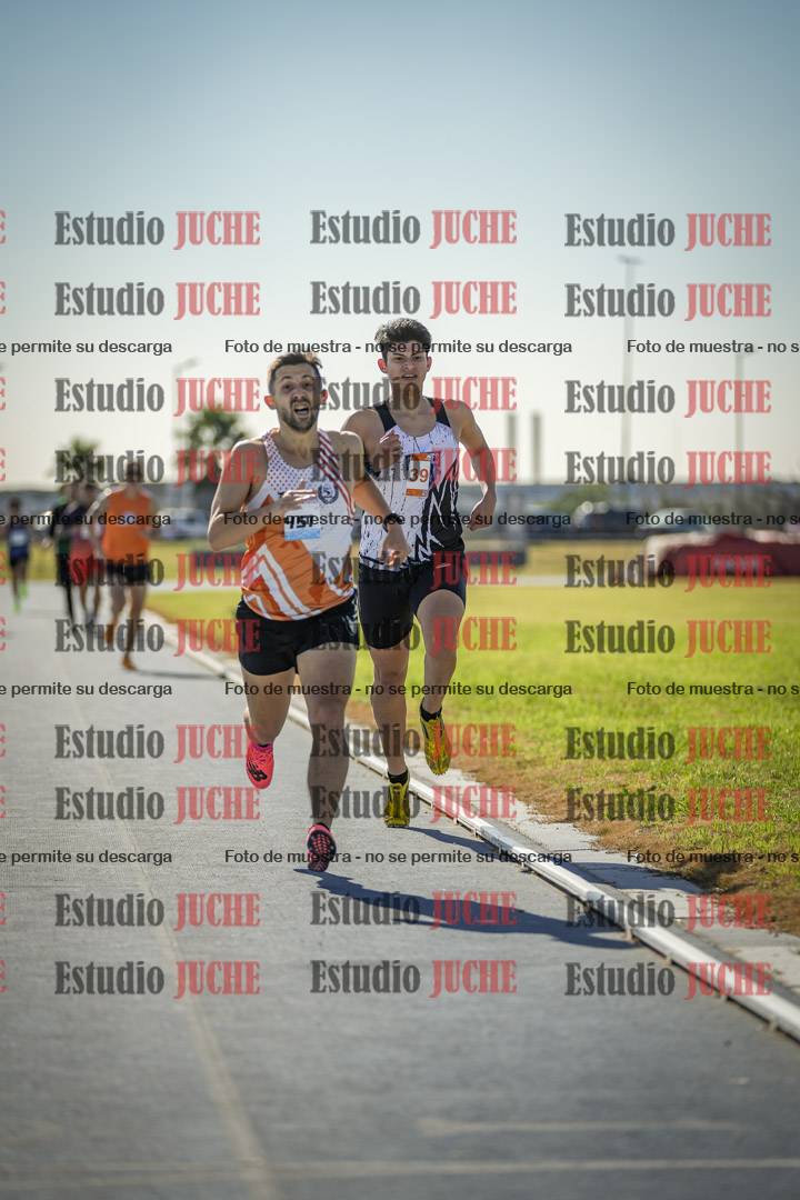 Fotos de los 1000 m llanos de varones