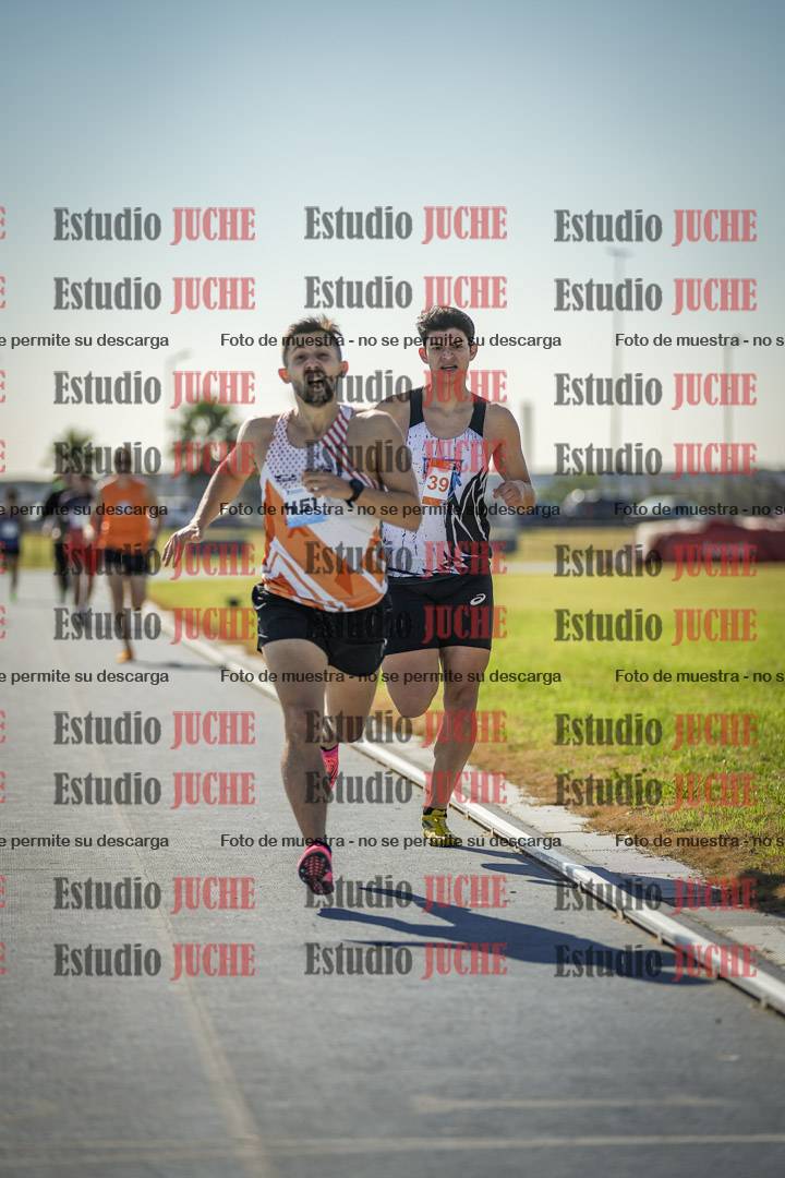 Fotos de los 1000 m llanos de varones