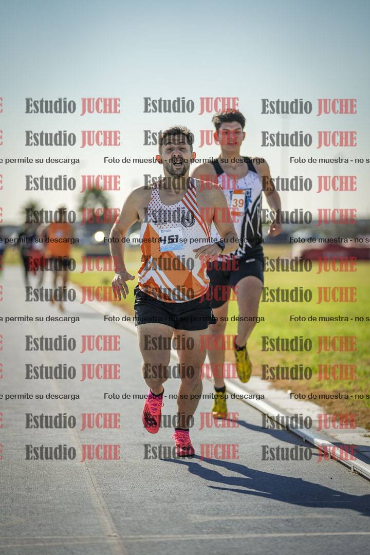 Fotos de los 1000 m llanos de varones