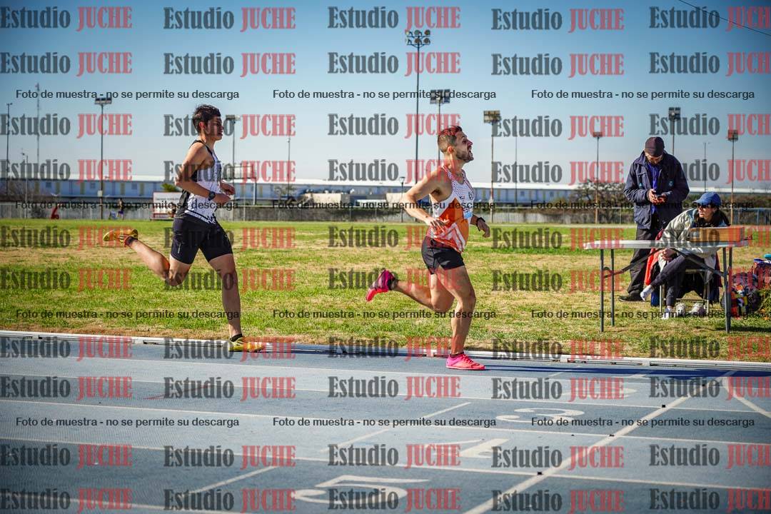 Fotos de los 1000 m llanos de varones