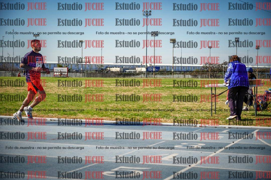 Fotos de los 1000 m llanos de varones