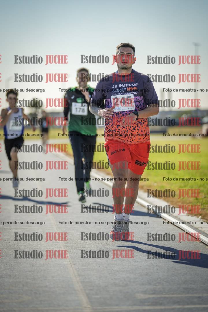 Fotos de los 1000 m llanos de varones