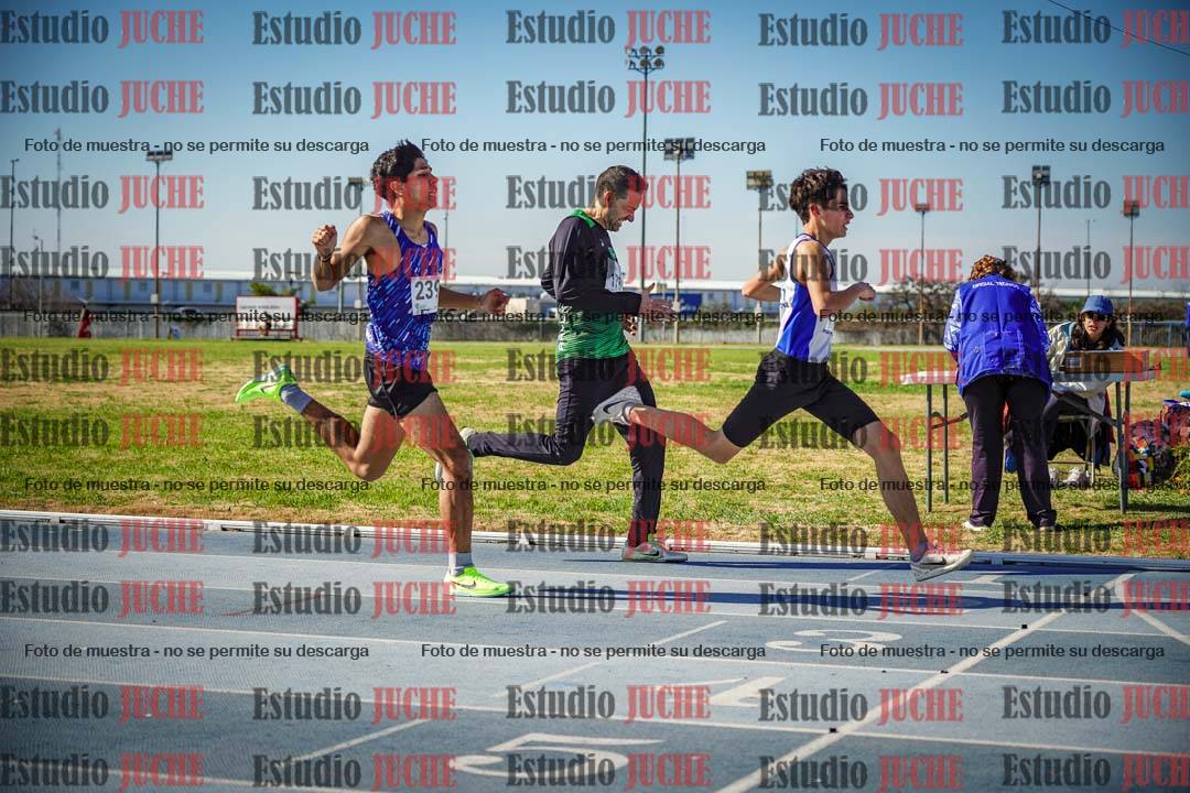 Fotos de los 1000 m llanos de varones