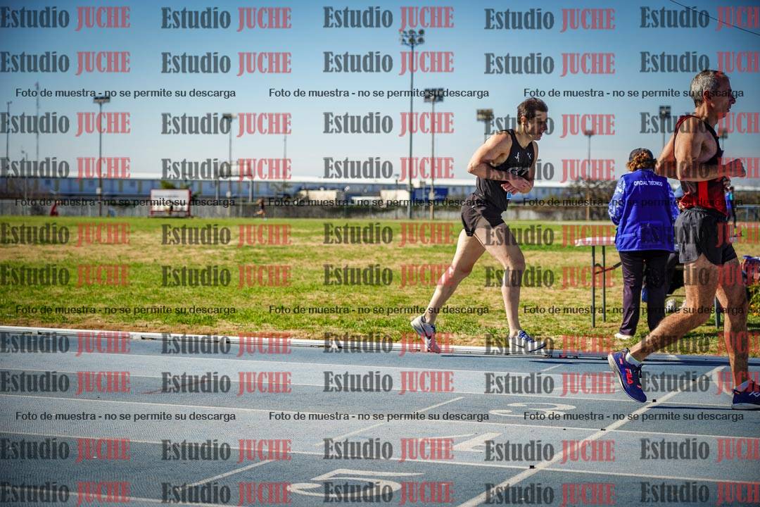 Fotos de los 1000 m llanos de varones