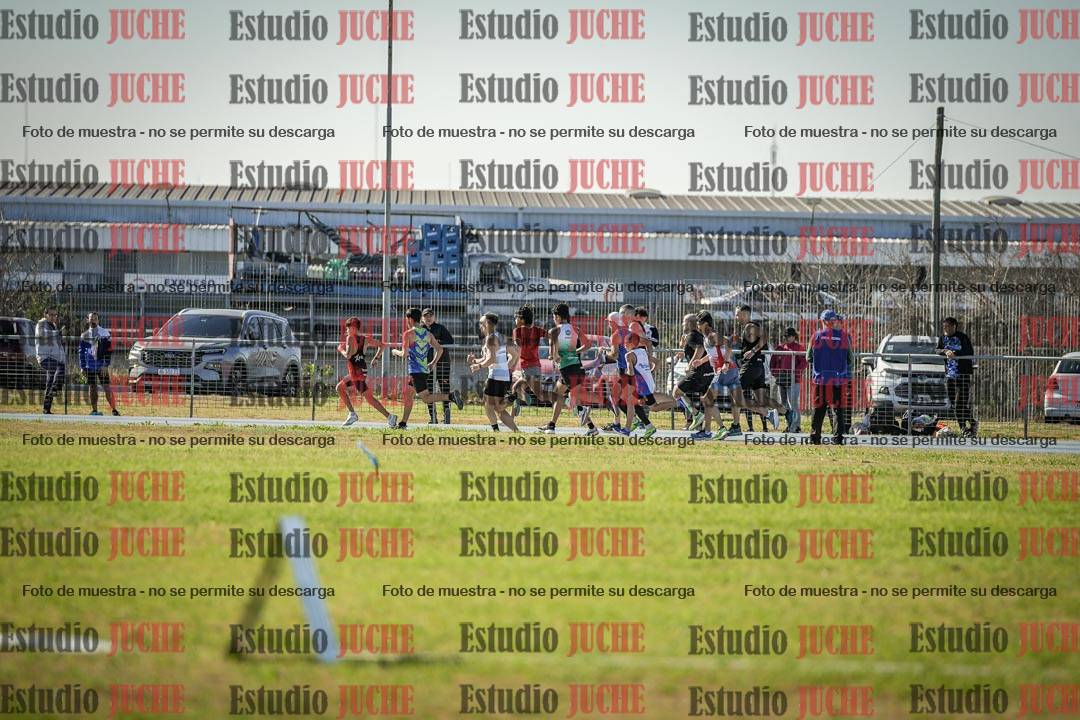 Fotos de los 1000 m llanos de varones