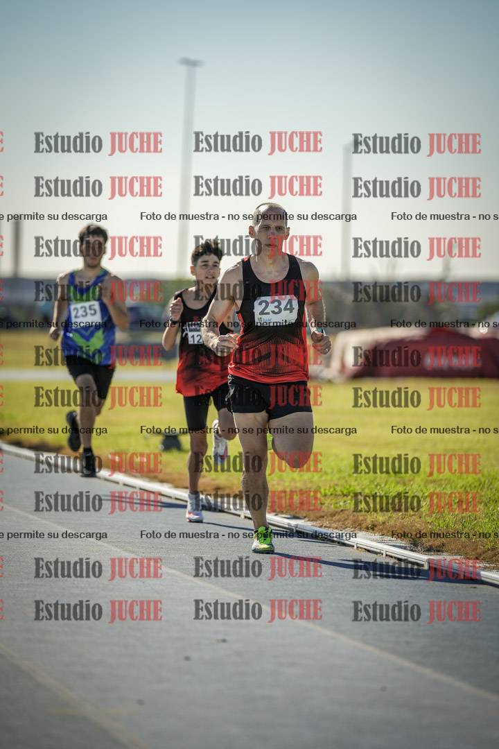 Fotos de los 1000 m llanos de varones