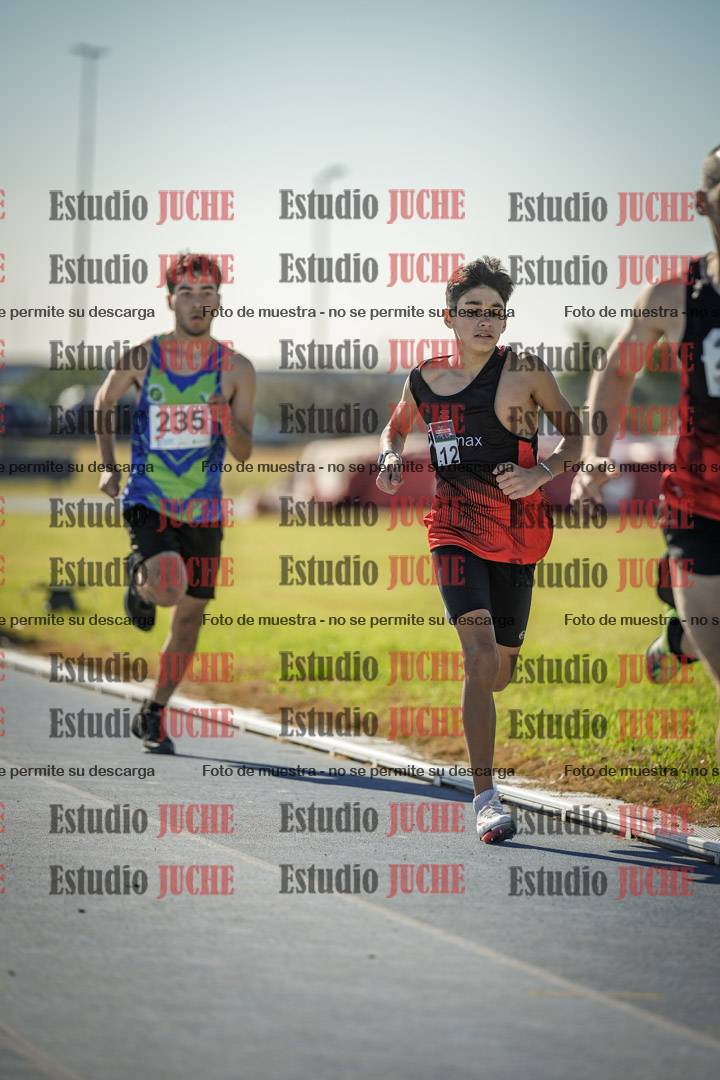 Fotos de los 1000 m llanos de varones