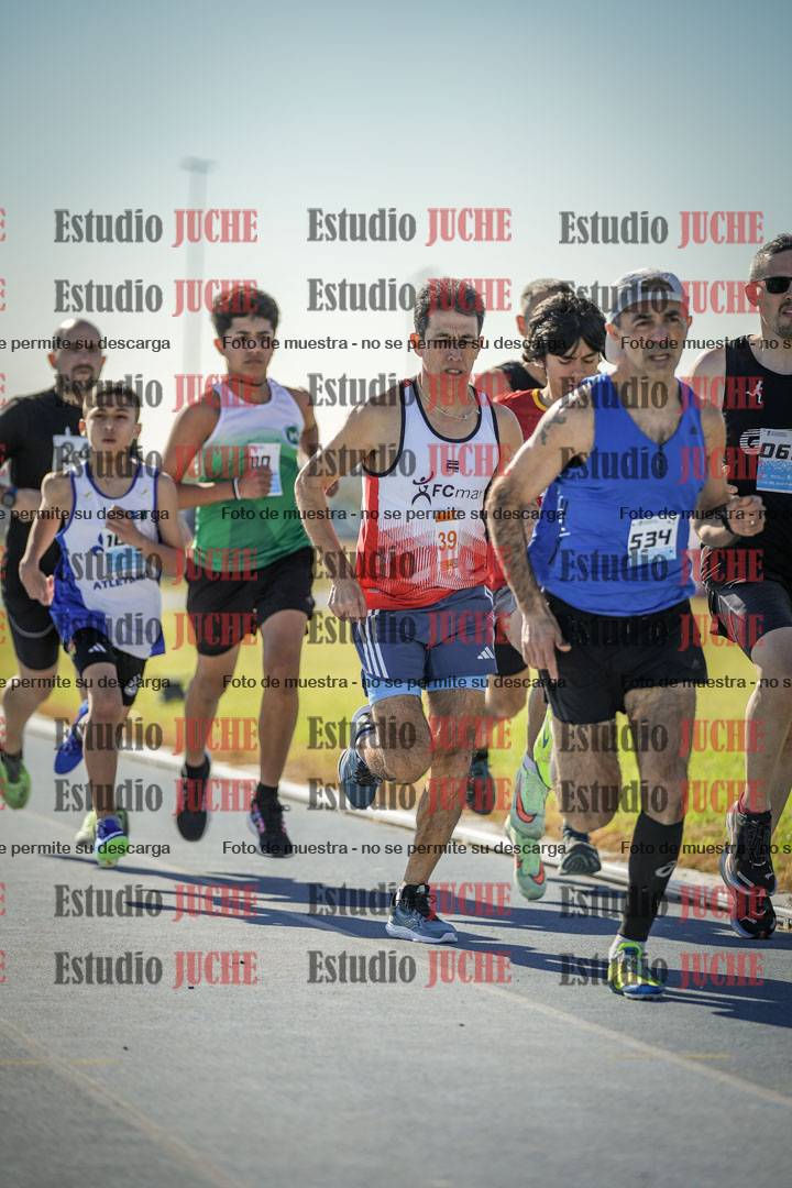 Fotos de los 1000 m llanos de varones