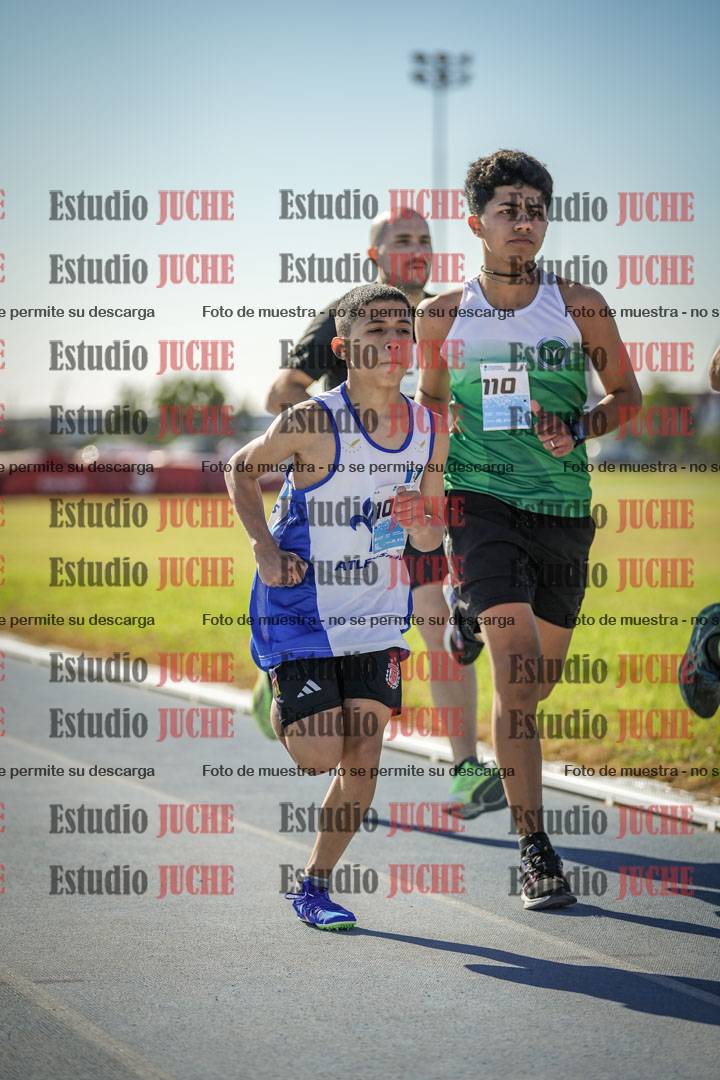 Fotos de los 1000 m llanos de varones