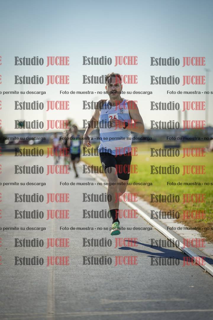 Fotos de los 1000 m llanos de varones