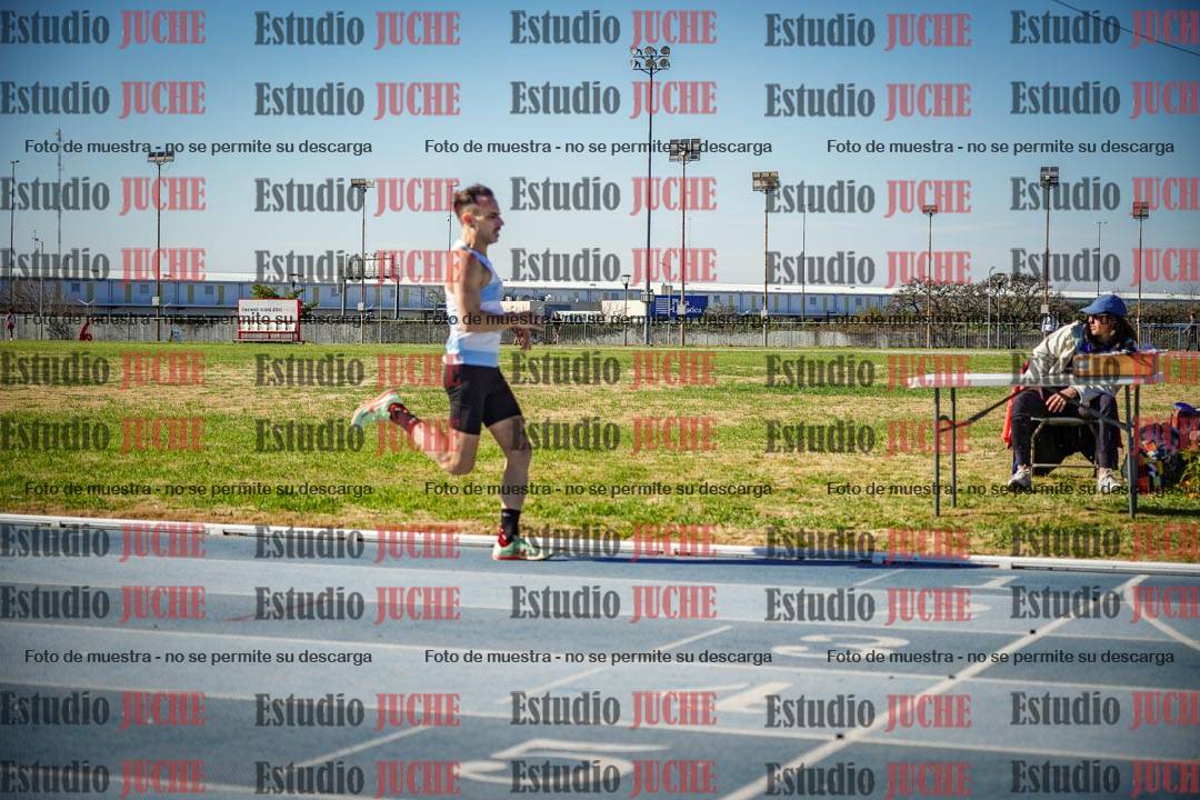 Fotos de los 1000 m llanos de varones