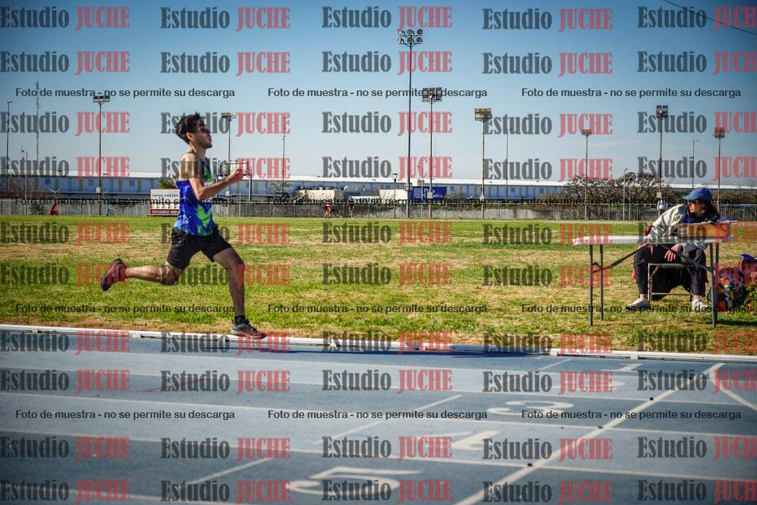 Fotos de los 1000 m llanos de varones