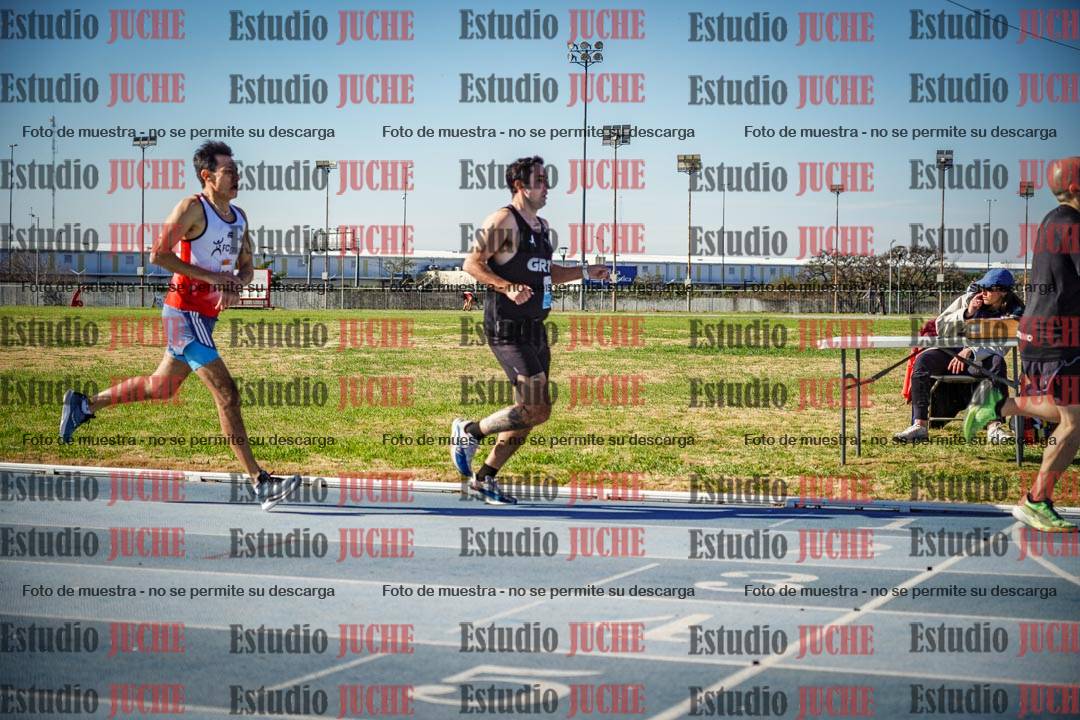 Fotos de los 1000 m llanos de varones