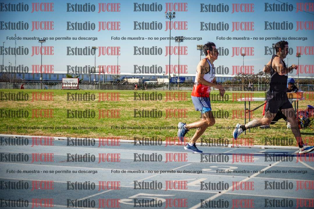 Fotos de los 1000 m llanos de varones
