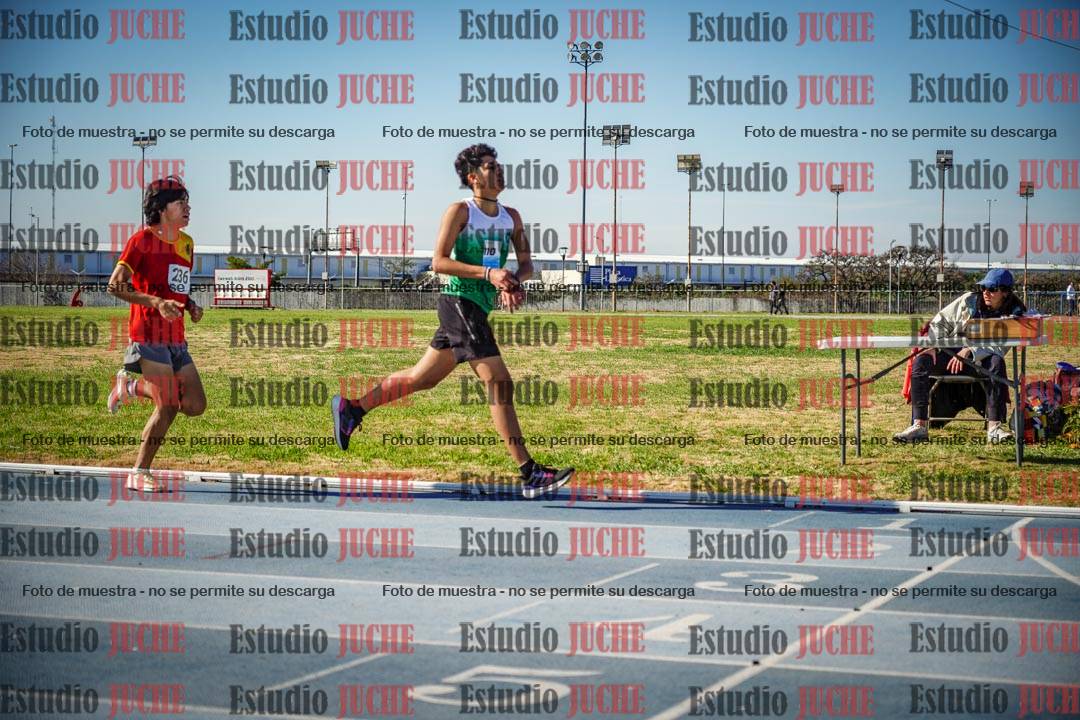 Fotos de los 1000 m llanos de varones