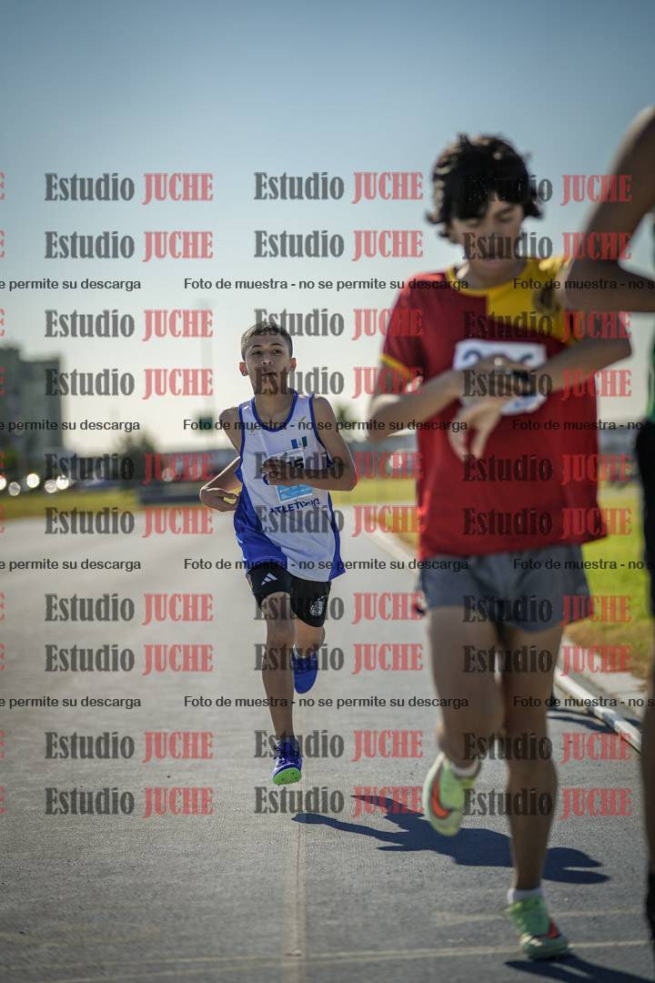 Fotos de los 1000 m llanos de varones