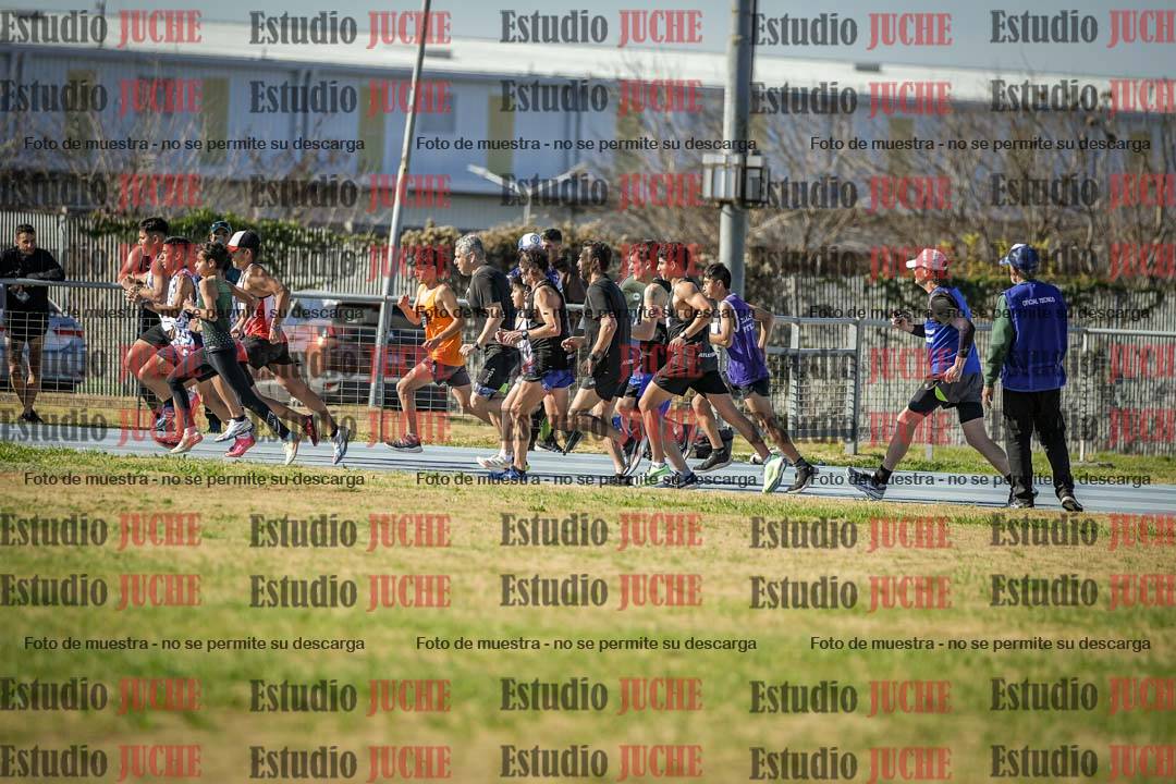 Fotos de los 1000 m llanos de varones