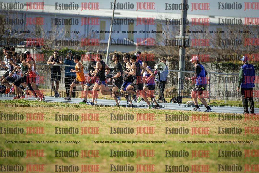 Fotos de los 1000 m llanos de varones