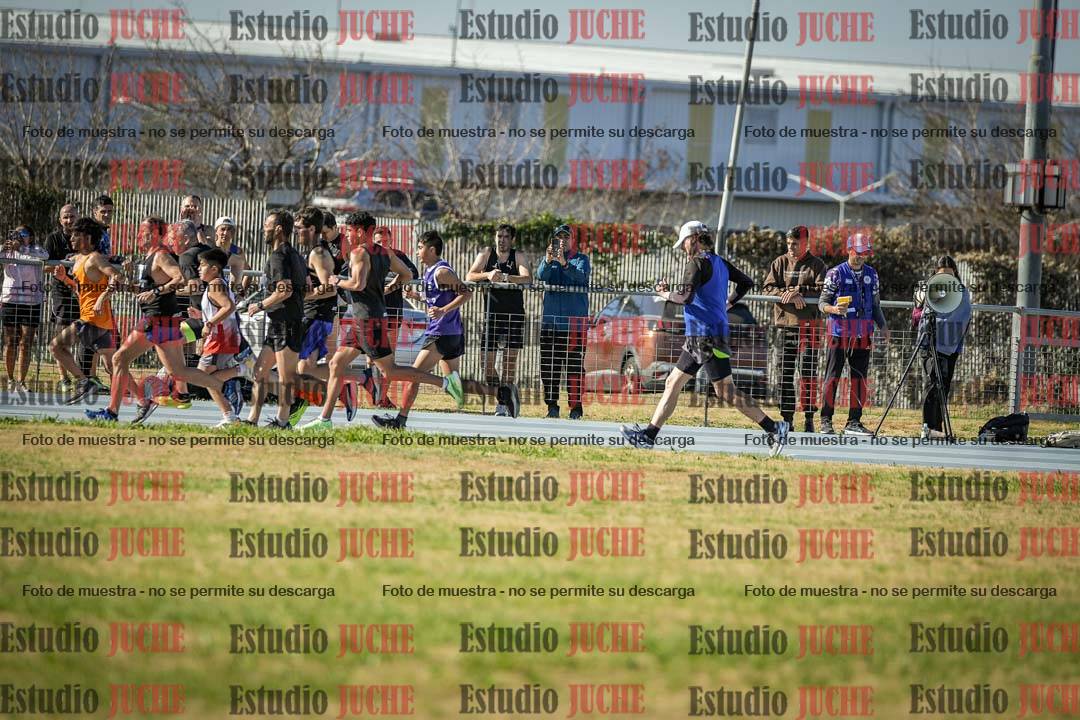 Fotos de los 1000 m llanos de varones