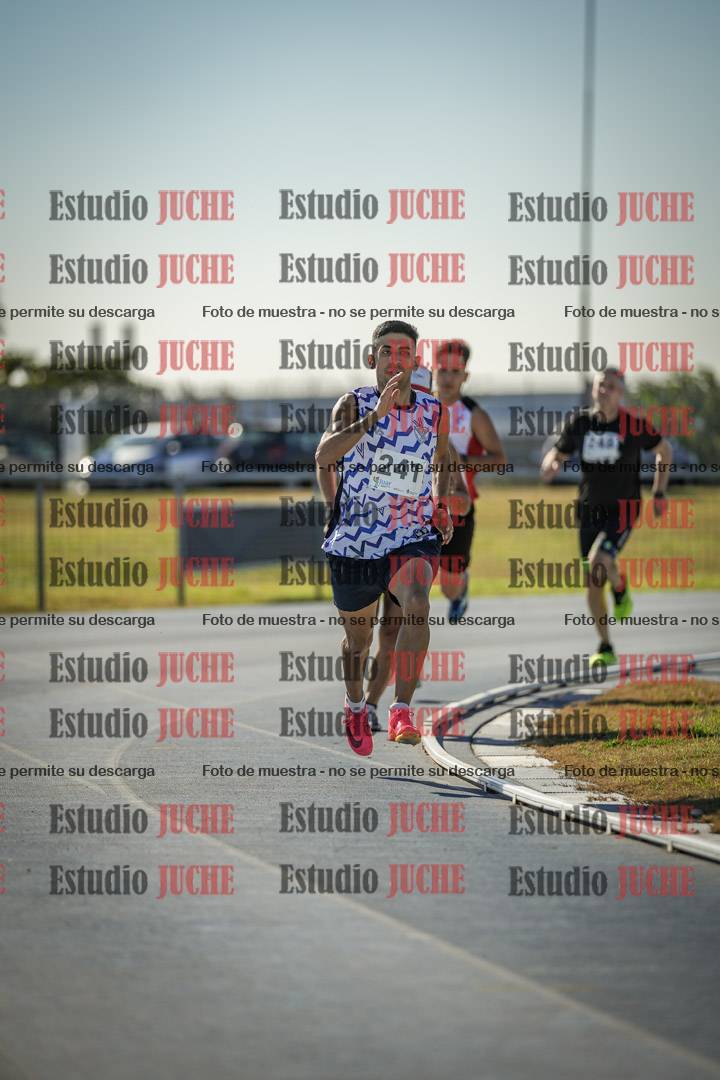 Fotos de los 1000 m llanos de varones
