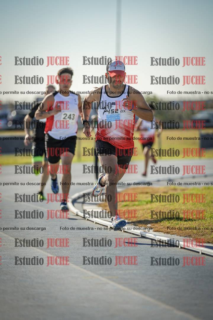 Fotos de los 1000 m llanos de varones