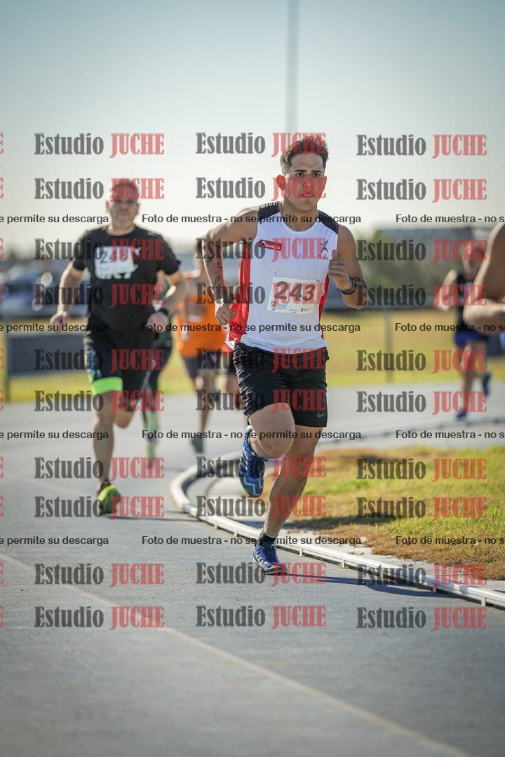 Fotos de los 1000 m llanos de varones