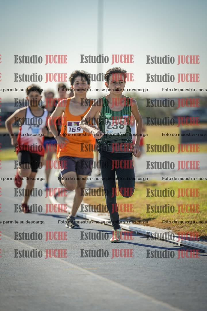 Fotos de los 1000 m llanos de varones