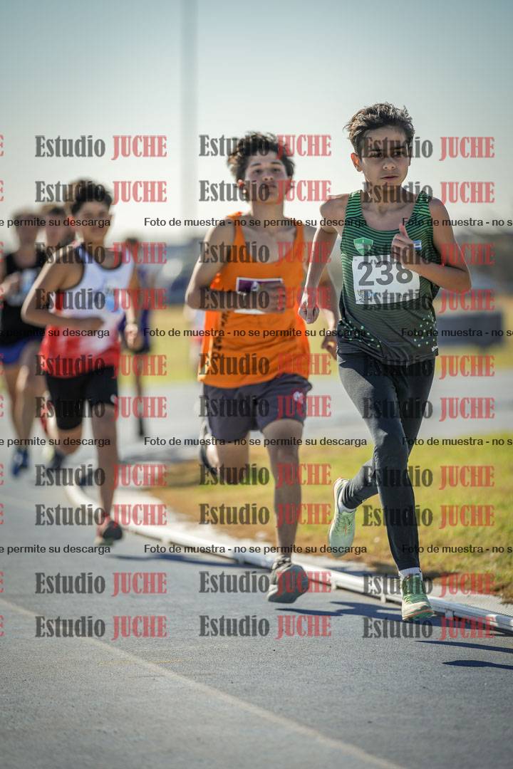 Fotos de los 1000 m llanos de varones