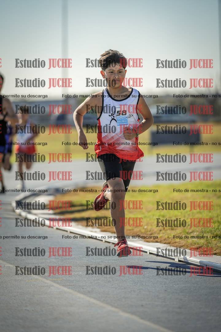 Fotos de los 1000 m llanos de varones