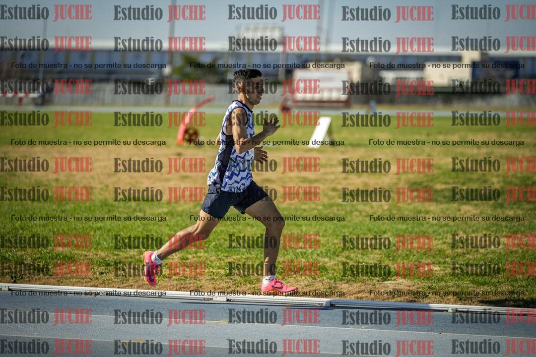 Fotos de los 1000 m llanos de varones