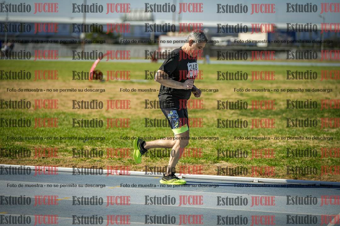 Fotos de los 1000 m llanos de varones
