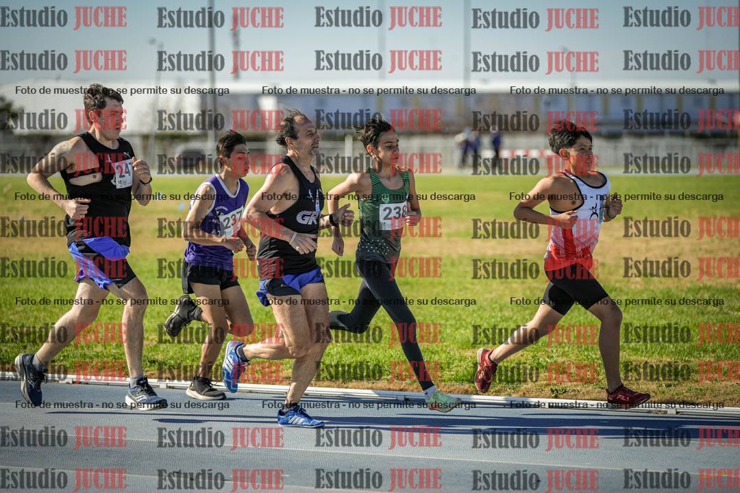 Fotos de los 1000 m llanos de varones