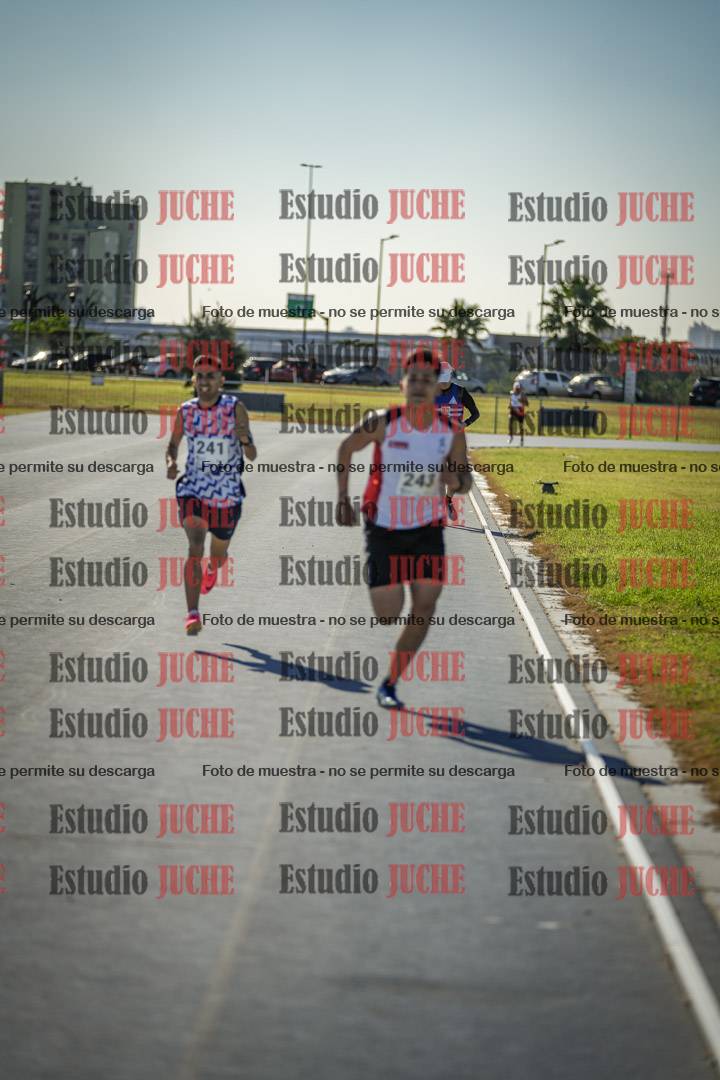 Fotos de los 1000 m llanos de varones