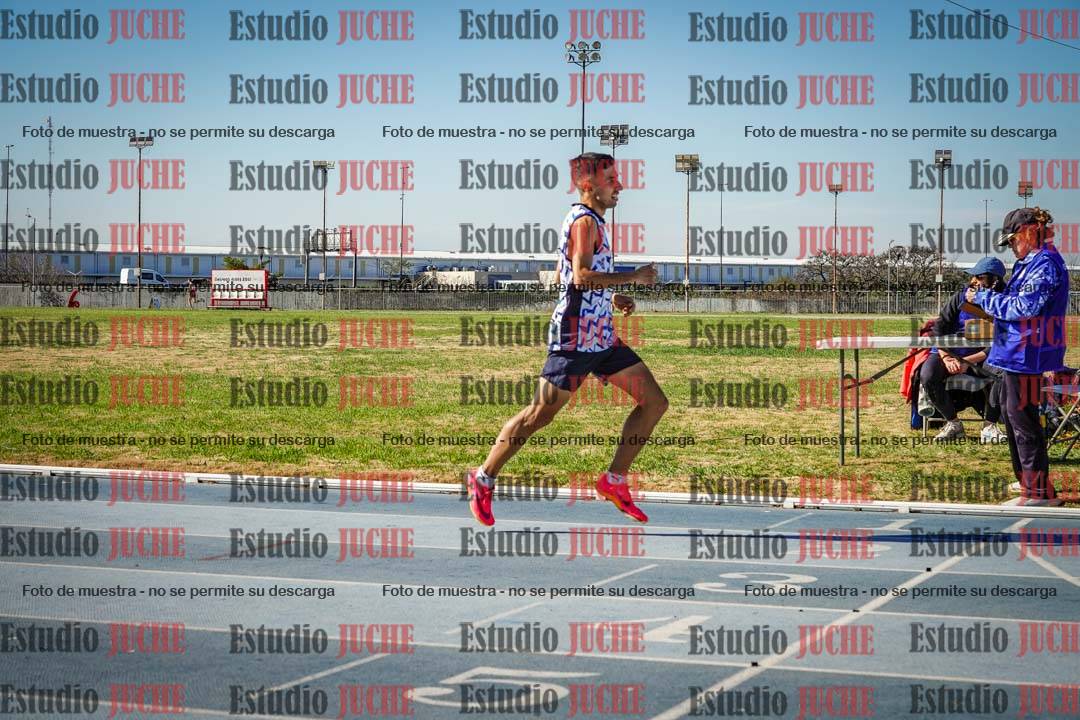Fotos de los 1000 m llanos de varones