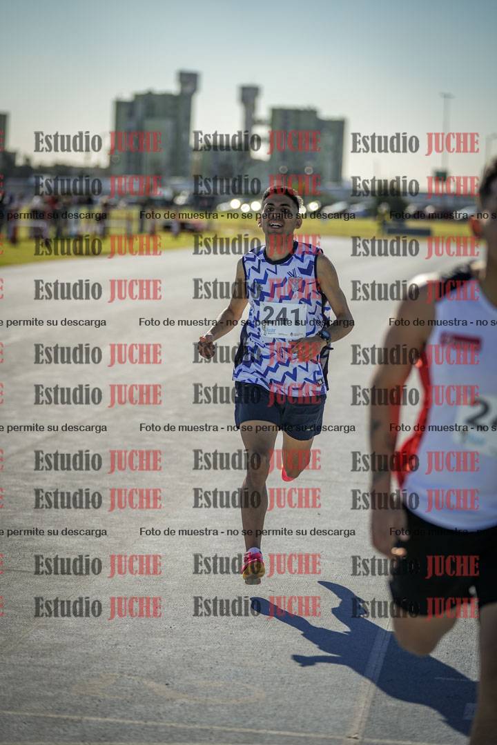 Fotos de los 1000 m llanos de varones