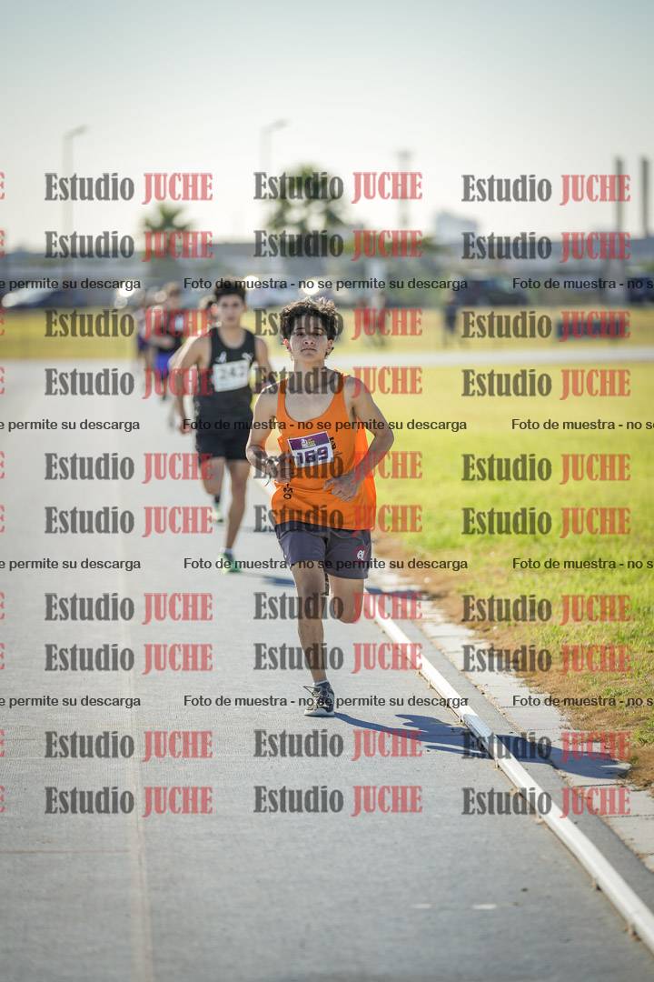Fotos de los 1000 m llanos de varones