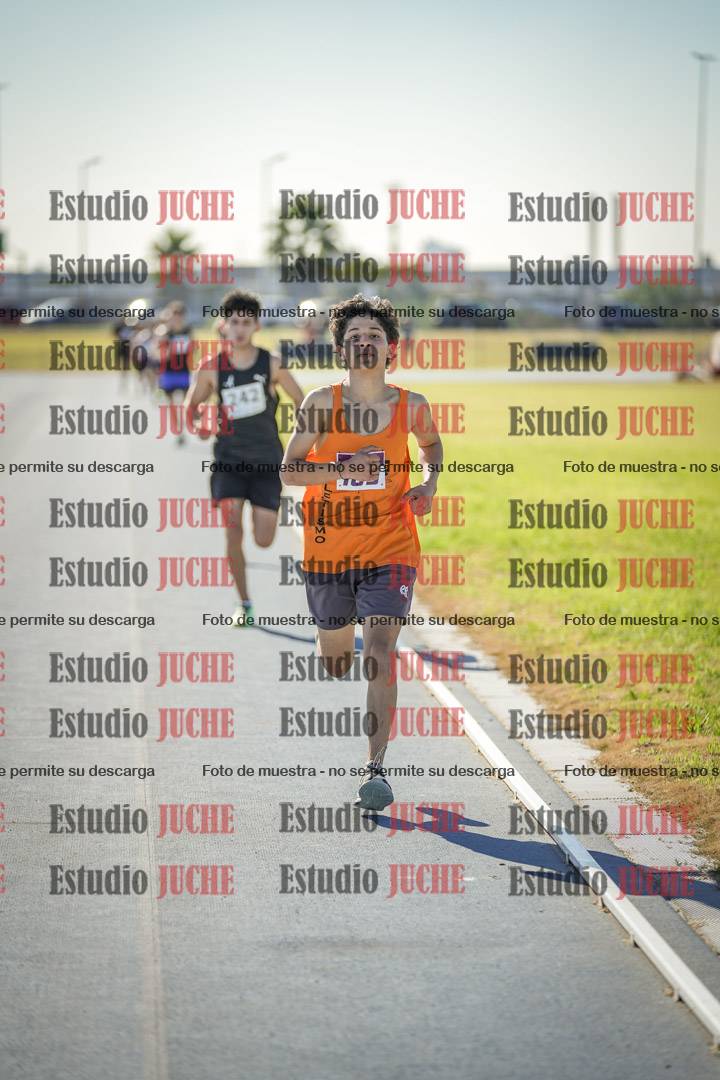 Fotos de los 1000 m llanos de varones